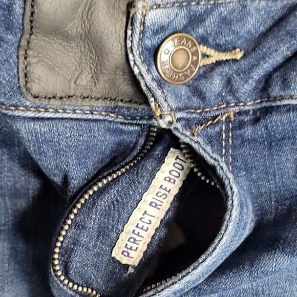 Ariat REAL Denim Leila Boot Cut Blue Jeans Womens 33R Perfect Rise Western 34x32 - Picture 7 of 12